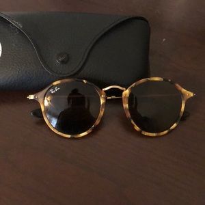 Authentic round tortoise shell ray bans